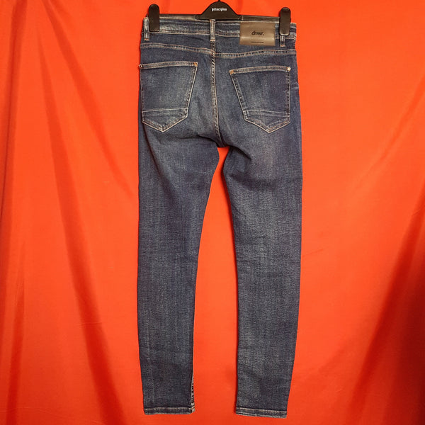 Zara man hot sale jeans logo