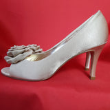 Lisa Kay Satin Silver Peep Toe Heels Shoes Size 5 / 38.