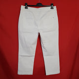 M&Co White Cotton 3/4 Trousers Size 14.