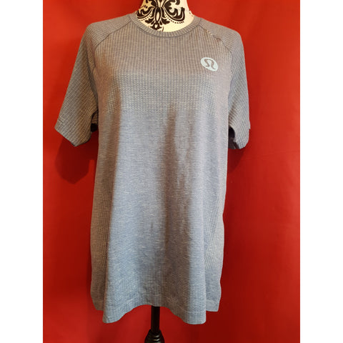 Lululemon Men's Blue T-Shirt Size M