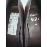 Clarks Cushion Soft Womens Brown Heels Shoes Size 4.5