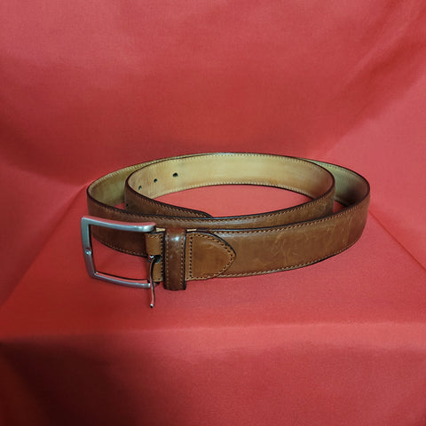 CLASSIC LEYVA COLLECTION Tan Leather Belt Size 110/42