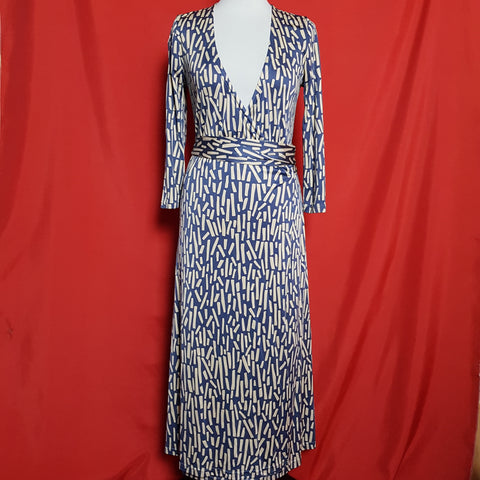 PURE Collection Blue Beige 100% Silk Wrap Dress Size M.