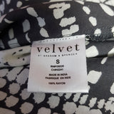 Velvet by Graham & Spencer Black White Top Size S.